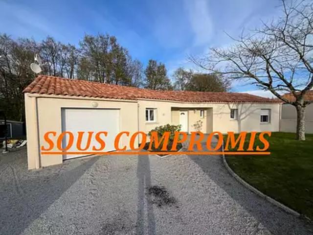 Landeronde 85150 Achat / Vente maison 4 pièces t4 au dernier étage terrasse