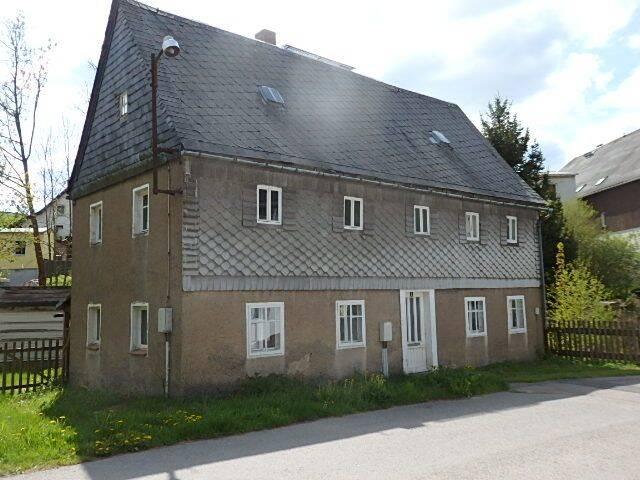 Landhaus unter Denkmalschutz zur kompletten Sanierung