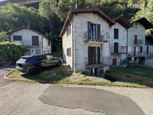 LANDHAUS MIT 2,5 ZIMMERN