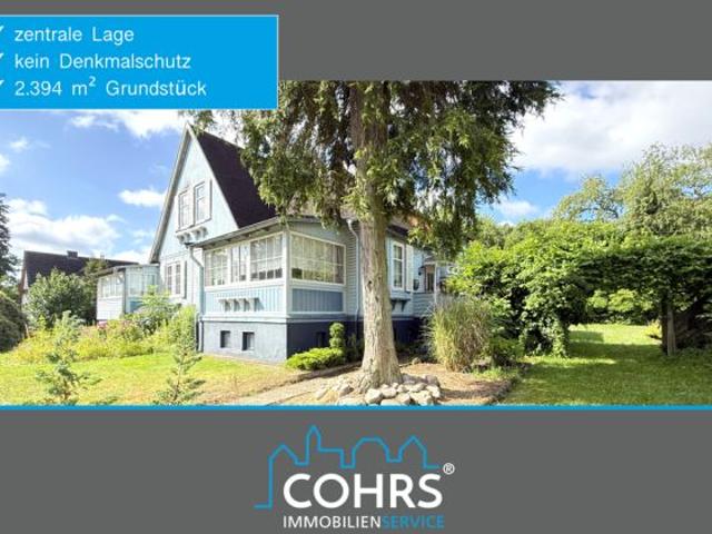 Landhauscharme auf großem Grundstück
