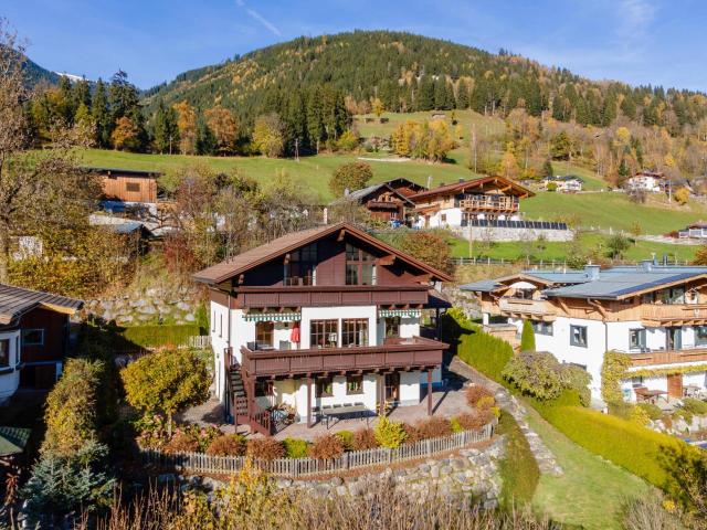 Landhausidylle mit Blick auf die Berge und viel Sonne