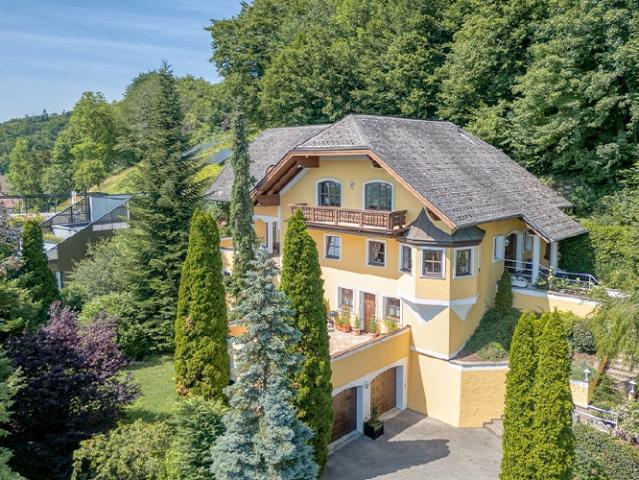 Landhausvilla Bergleuchten