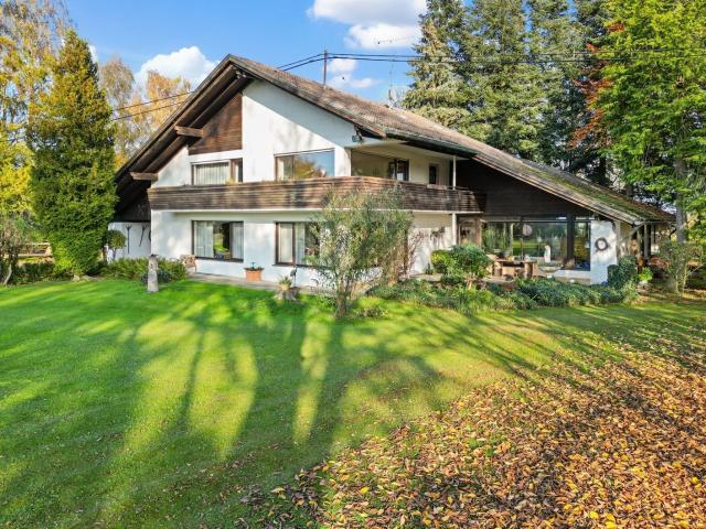 Landhausvilla, parkähnliches Grundstück, Pferdehaltung möglich