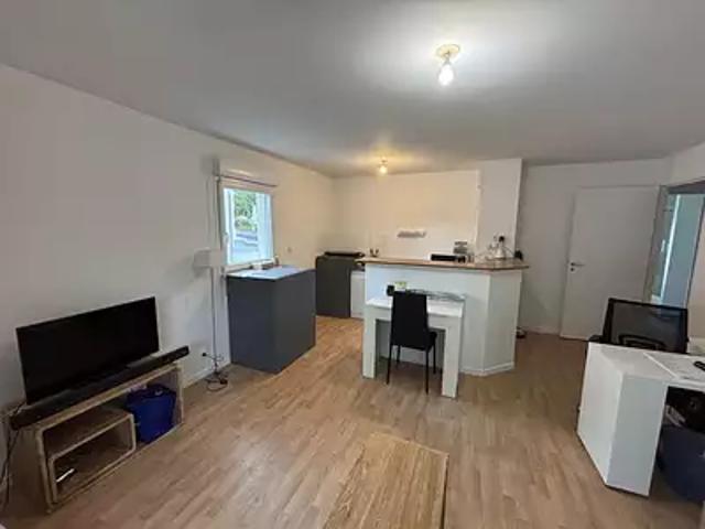 Landivisiau 29400 Achat / Vente appartement 2 pièces t2 parking