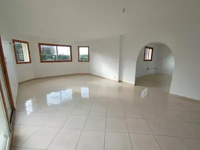 Landivisiau 29400 Achat / Vente maison 5 pièces t5