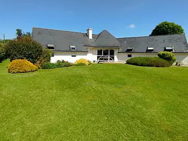 Landivisiau 29400 Achat / Vente maison 9 pièces t9