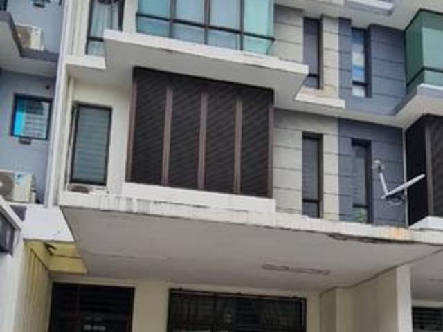 Landlanded property 25 storey