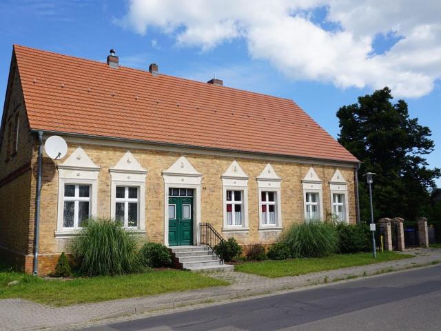 Ländliches Anwesen mit viel Platz für Pferdehaltung am Haus
