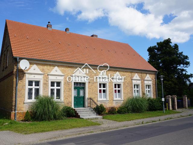Ländliches Anwesen mit viel Platz für Pferdehaltung am Haus