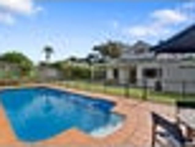 Landmark Mt Eden Villa, Scale, presence, lifestyle