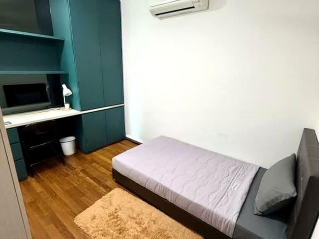 Landridge Condo D5, Condominium
