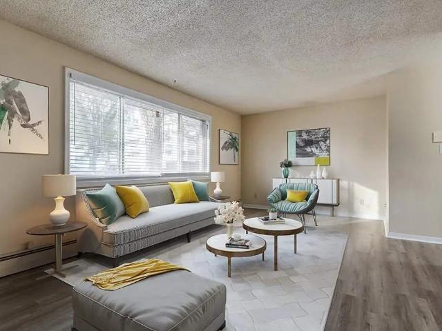 Laney Lodge 1 Bedroom Apartment for Rent at 2410 15th Ave, Regina, SK S4P 1A4 Transitional