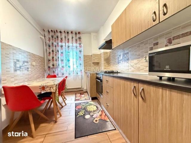 Langa Pallas! Etaj intermediar! Apartament 2 camere 56mp, centrala, AC