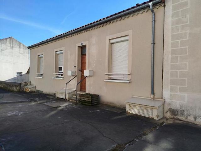 Langogne Appartement en duplex avec garage et petit jardin