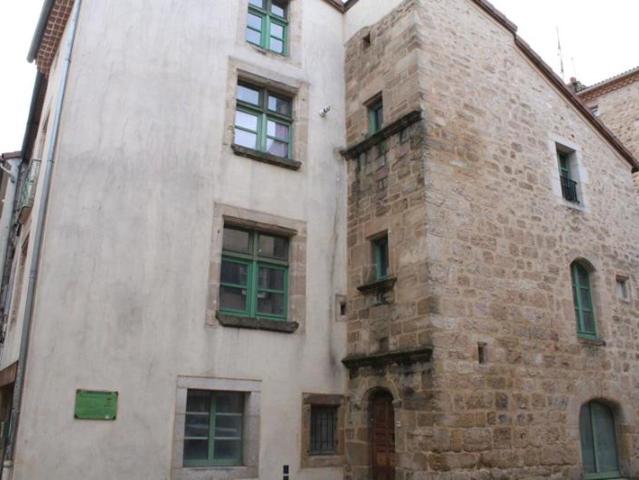 Langogne Maison avec garage et atelier