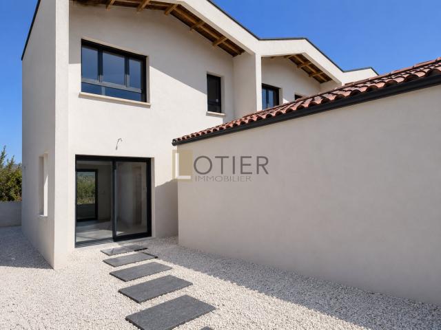 Langlade Villa Neuve T4 de 90m2 3 Chambres Garage Fr. 90m² Langlade