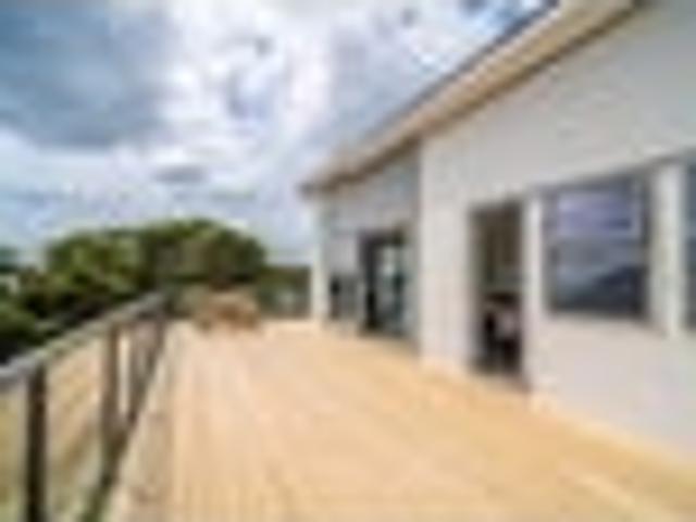 Langs Beach, 3 bedrooms, $740 pw