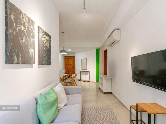 Langston Ville D9, Apartment