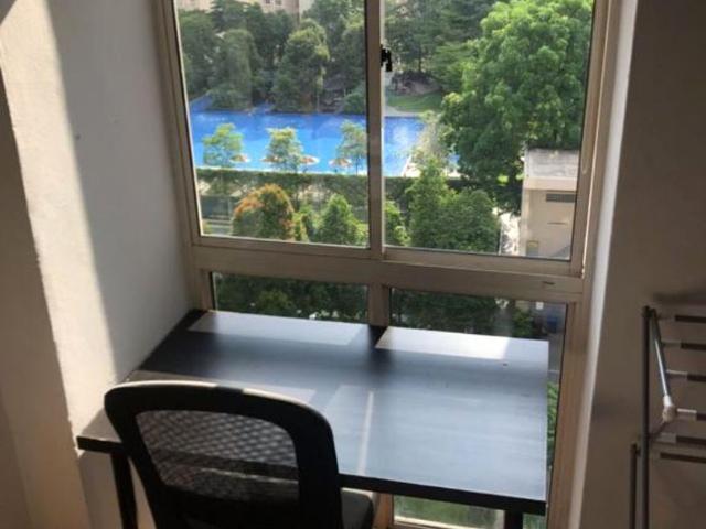 Langston Ville D9, Apartment