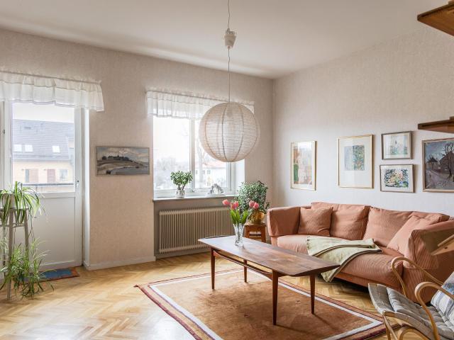 Lännaplan 1G