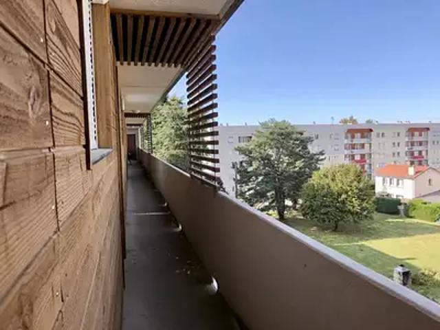 Lannemezan 65300 Achat / Vente appartement 3 pièces t3 au dernier étage