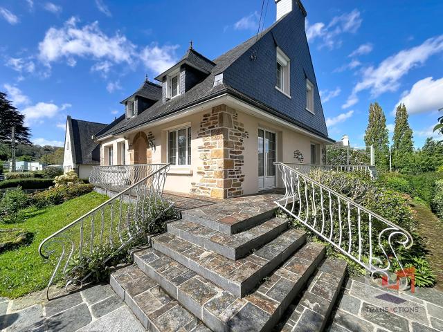 LANNION: Au centre ville