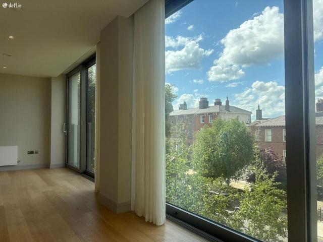 Lansdowne Place, Lansdowne Road, Ballsbridge, Dublin 4