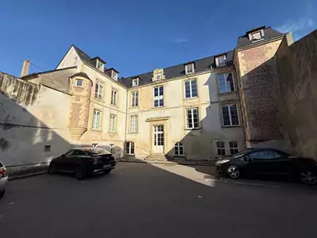 Laon 02000 Achat / Vente appartement 2 pièces t2 terrasse cave