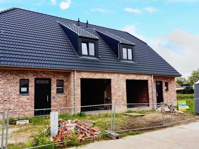 Laatste HALF OPEN NB WONING in een leuke verkaveling te Eer…