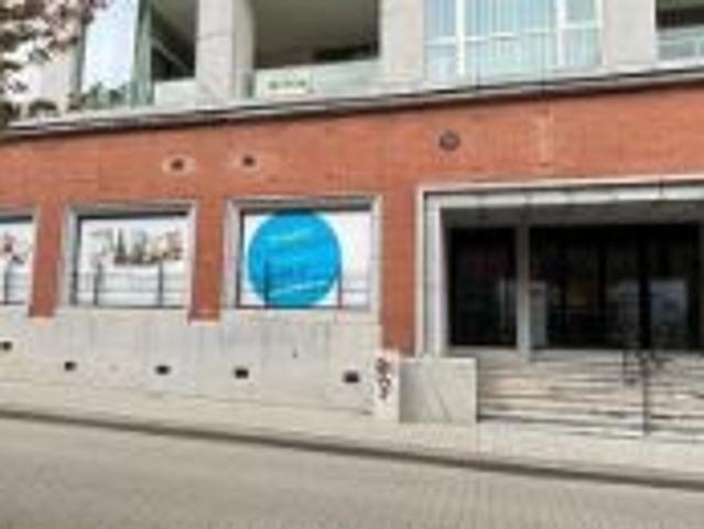 LAATSTE UNIT! Handelsgelijkvloers 270m² op toplocatie in h