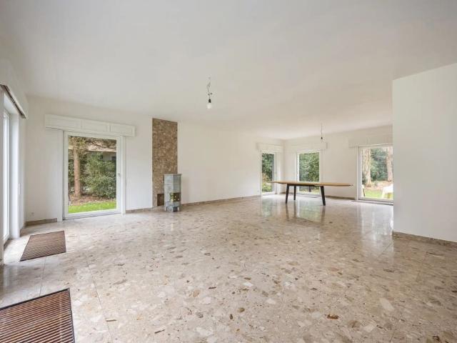 Laagbouwvilla op een prachtig perceel van ca. 3058 m²