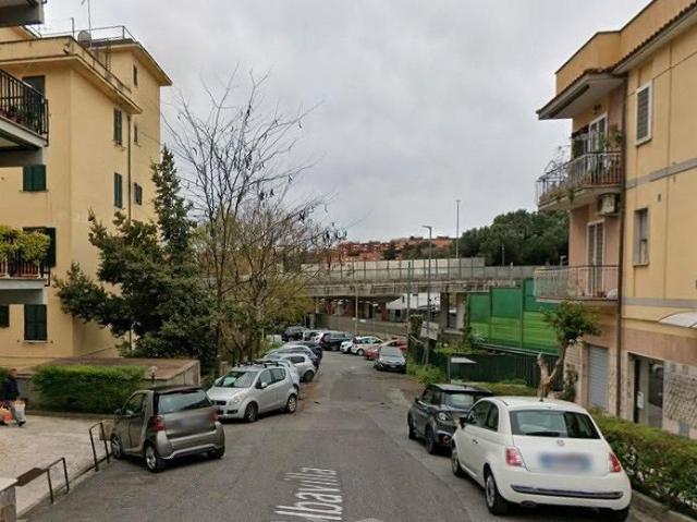 Labaro accogliente monolocale ammobiliato