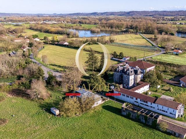 Labatut Immeuble de rapport avec fort potentiel et grand t. 350m² Labatut