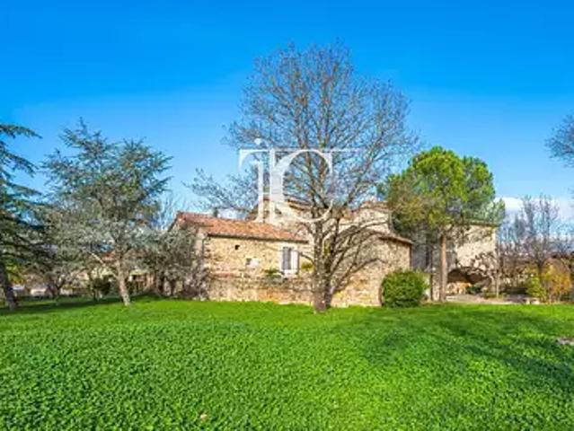 Lablachère 07230 Achat / Vente maison 7 pièces t7 terrasse