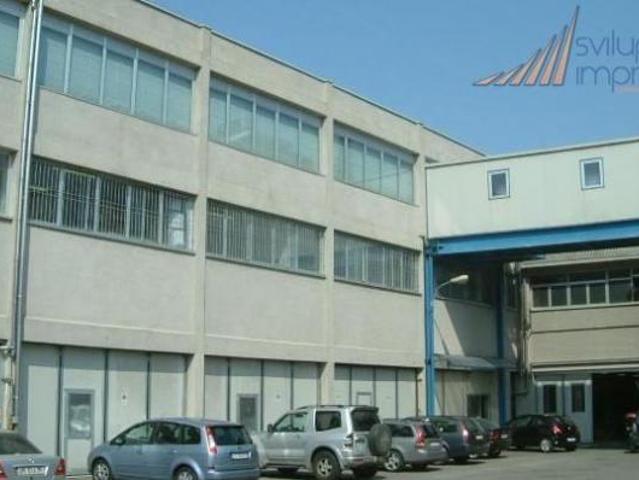 LABORATORIO USO UFFICIO IN VENDITA O AFFITTO A CINISELLO BALSAMO