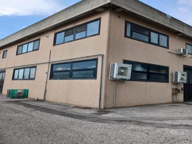 LABORATORIO di 1 vani e di 250 mq LASTRA A SIGNA rif. AAJ373