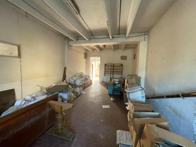 Laboratorio in vendita a Colle di Val d'Elsa 650 mq Rif: 1231567