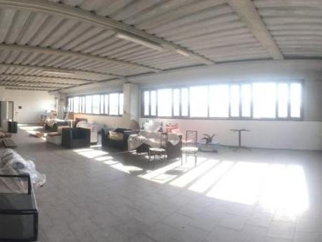 Laboratorio in vendita a Cascina 190 mq Rif: 893959
