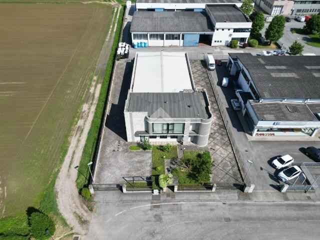 Laboratorio in vendita a Bassano Bresciano