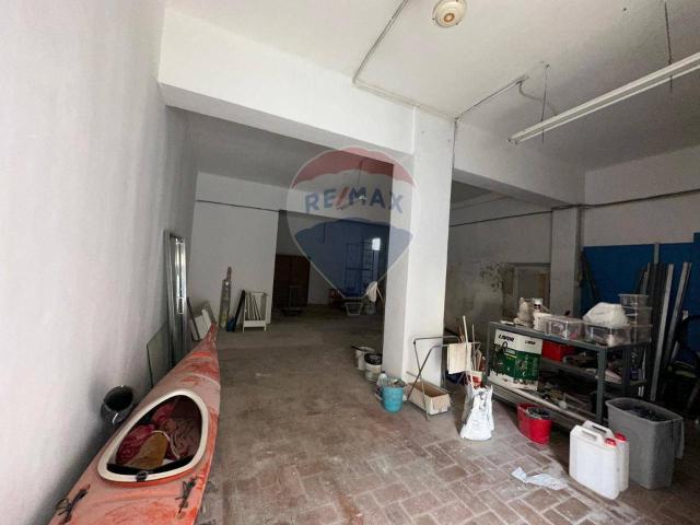 Laboratorio in vendita a Falconara Marittima