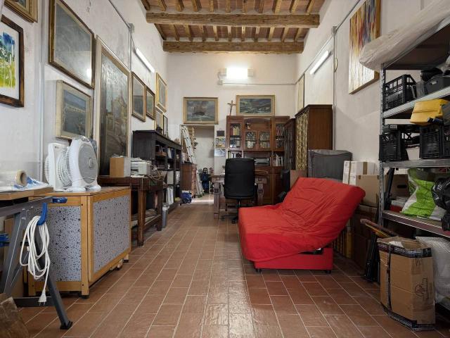 Laboratorio in vendita a Livorno