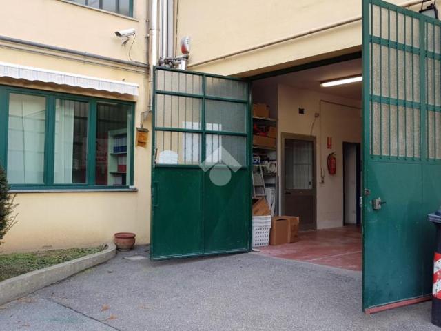 Capannone in vendita a Moncalieri