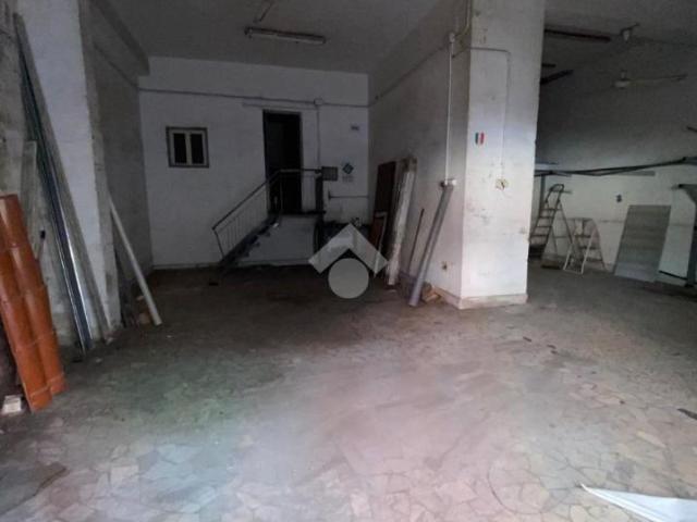 Laboratorio in vendita a Napoli