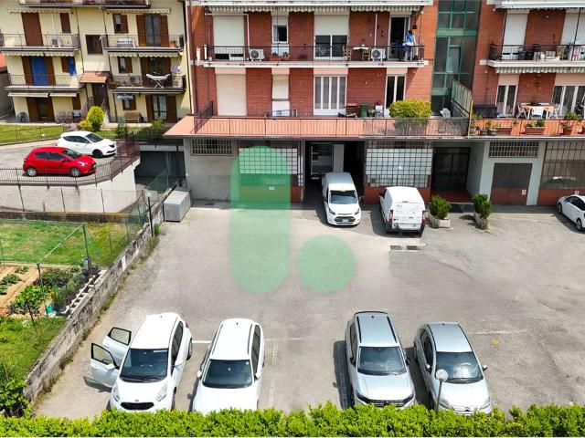 Magazzino in Vendita a Sorisole