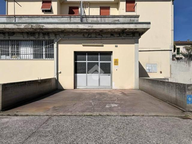 Laboratorio in vendita a Santa Croce Sull'Arno