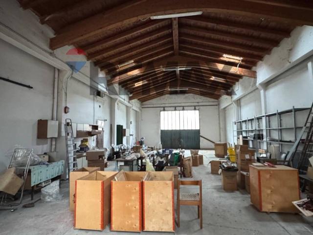 Laboratorio in vendita a Rolo