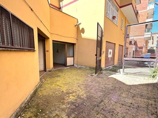 Laboratorio in vendita a Roma