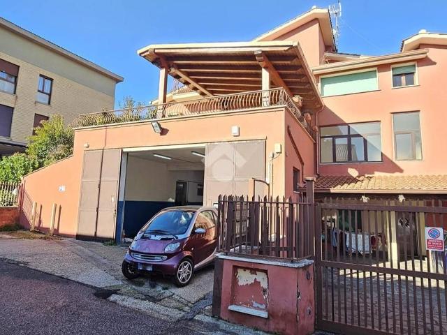 Laboratorio in vendita a Roma