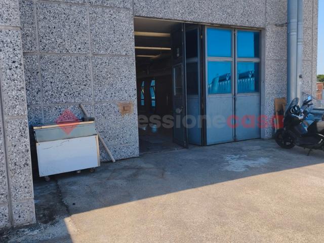Laboratorio in affitto a Campi Bisenzio