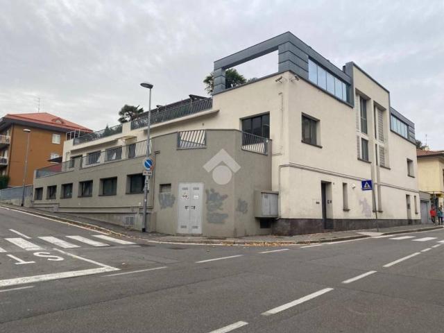 Laboratorio in affitto a Torre Boldone